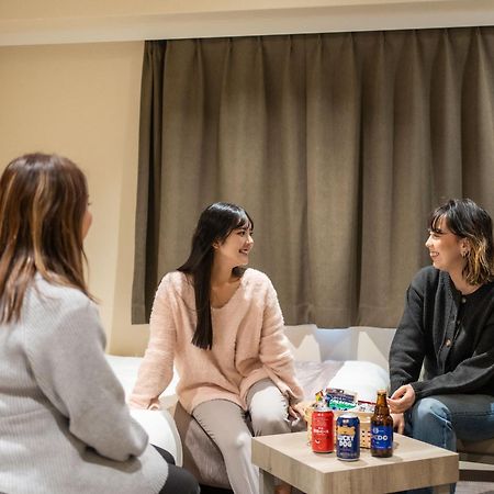 אוסקה Hotel Sanrriott Shinsaibashi מראה חיצוני תמונה